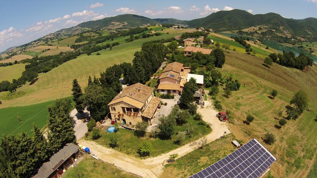 Agriturismo La Corte Sul Lago Villa Cingoli Exterior foto