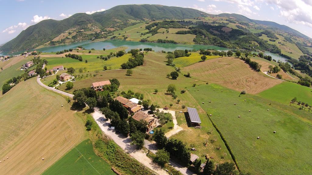 Agriturismo La Corte Sul Lago Villa Cingoli Exterior foto